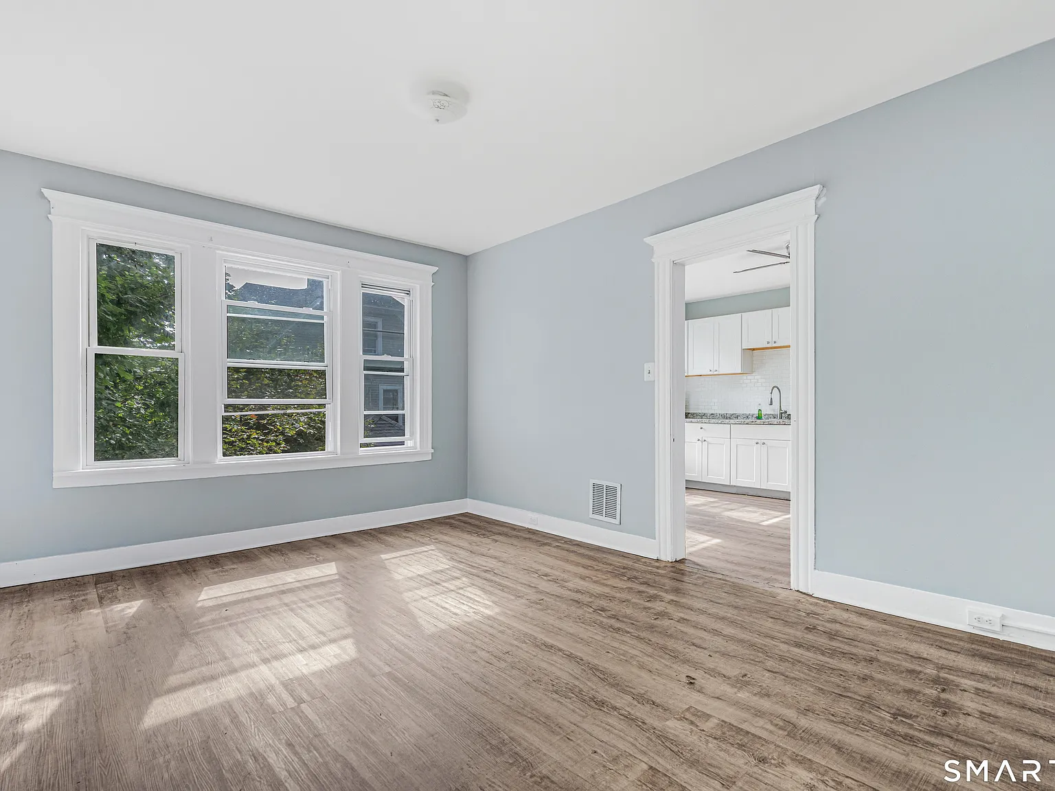 2 bed, 1.0 bath, 1011 sqft, $1,700 — Photo 2