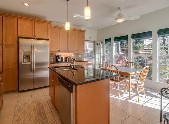 5th image of 3108 Crescent Knoll Dr