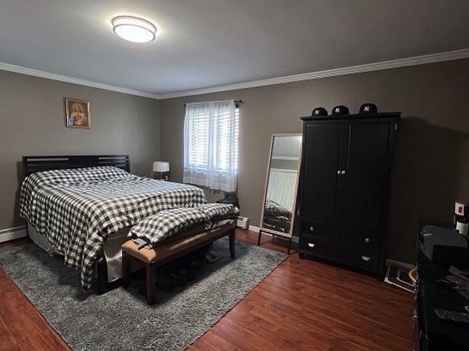 2nd image of 80 Woodlawn Ave #1