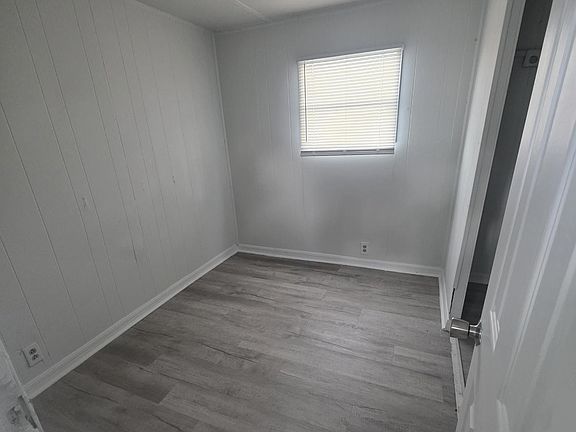 5th image of 3325 Youngs Ridge Rd #9