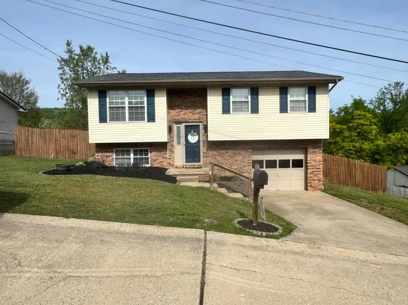5031 Dolores Dr, Cross Lanes, WV 25313