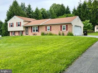 2591 Ridge Rd, Elverson, PA 19520