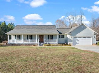 5368 Hoover Dr, Burlington, NC 27217