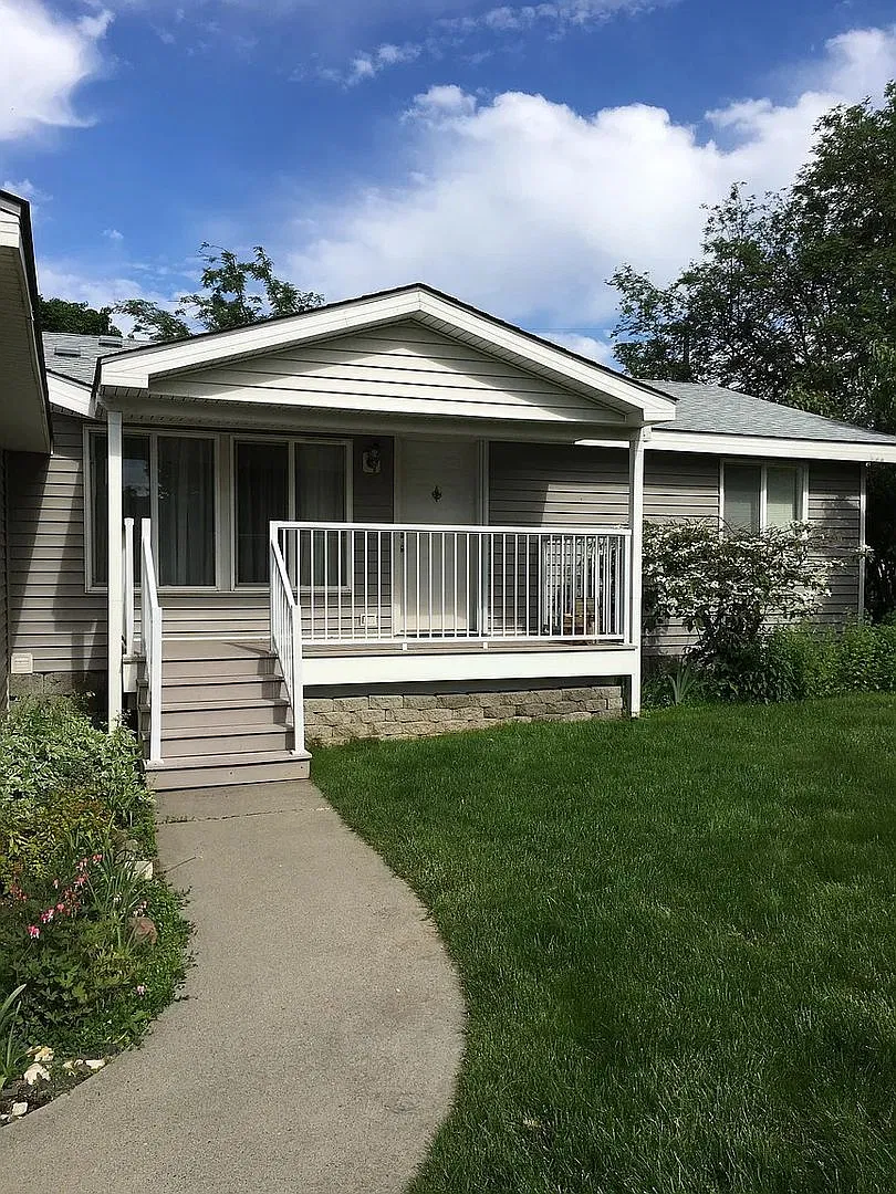 3bed/2bath in heart of Medical Lake — Photo 1
