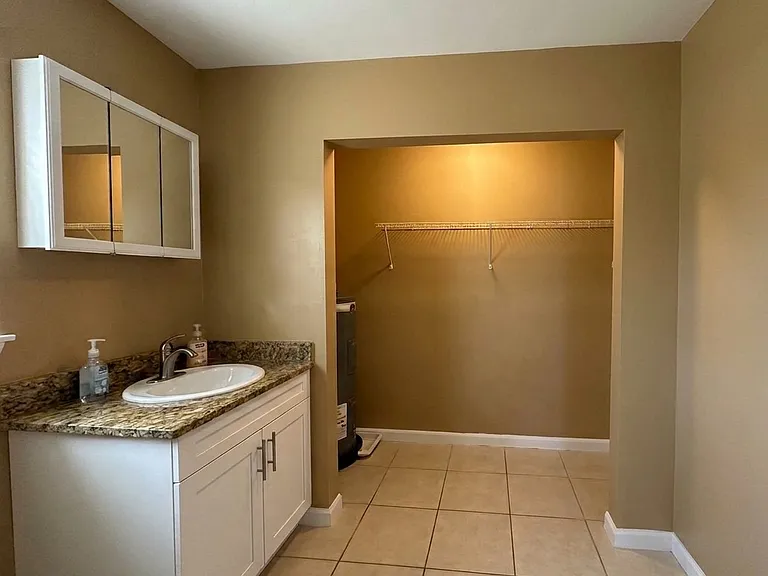 2060 Martin Luther King Jr Blvd #2060 — Photo 12