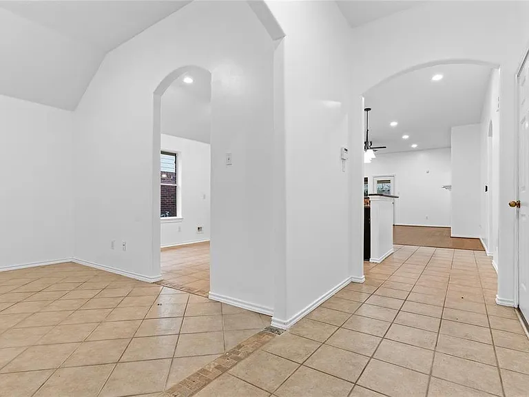 15323 Redbud Berry Way — Photo 3