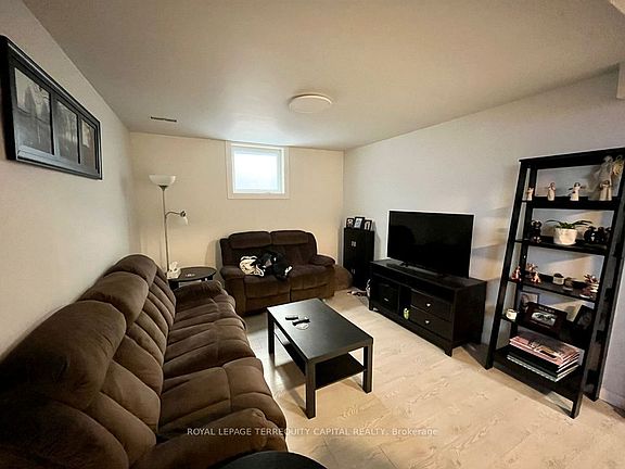 5th image of 48 Nicole Marie Ave