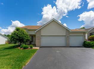 5984 Durrington Dr, Loves Park, IL 61111