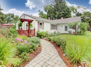 22W130 1st St, Glen Ellyn, IL