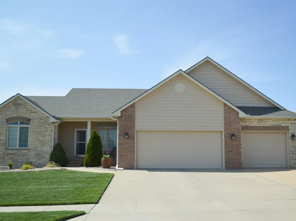 2226 Sunset Ridge Dr, Salina, KS 67401