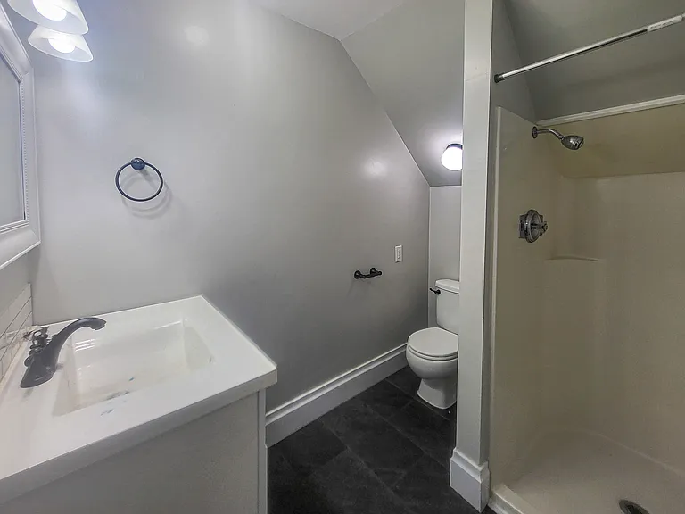 944 Cottage St NE — Photo 12