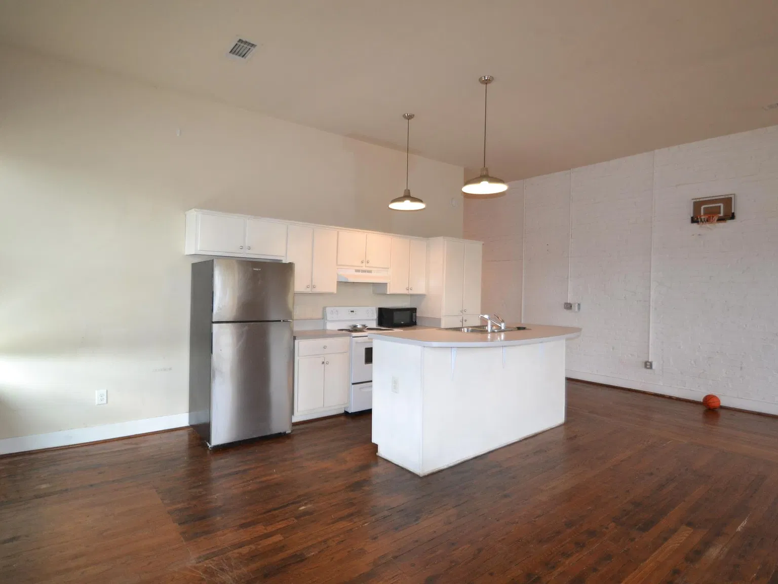 1250 Broadway — Photo 2