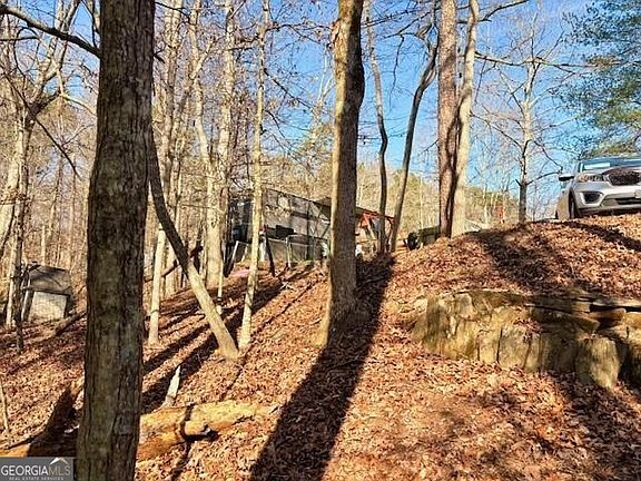 4th image of 45 7th St