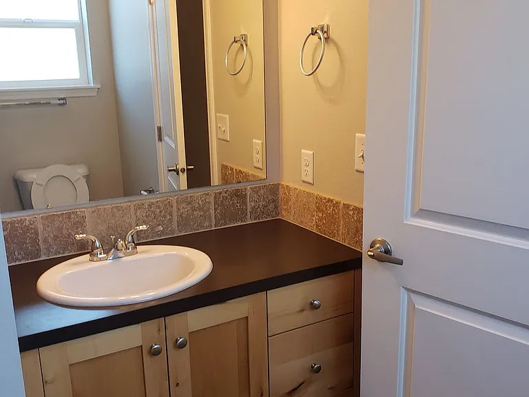 1452 N Allumbaugh St — Photo 11