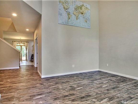 5th image of 17806 97th Ln E