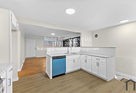 4th image of 1746 Beaupre Ave