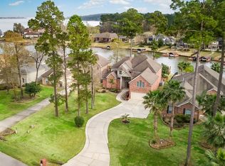 18743 W Cool Breeze Ln, Montgomery, TX 77356