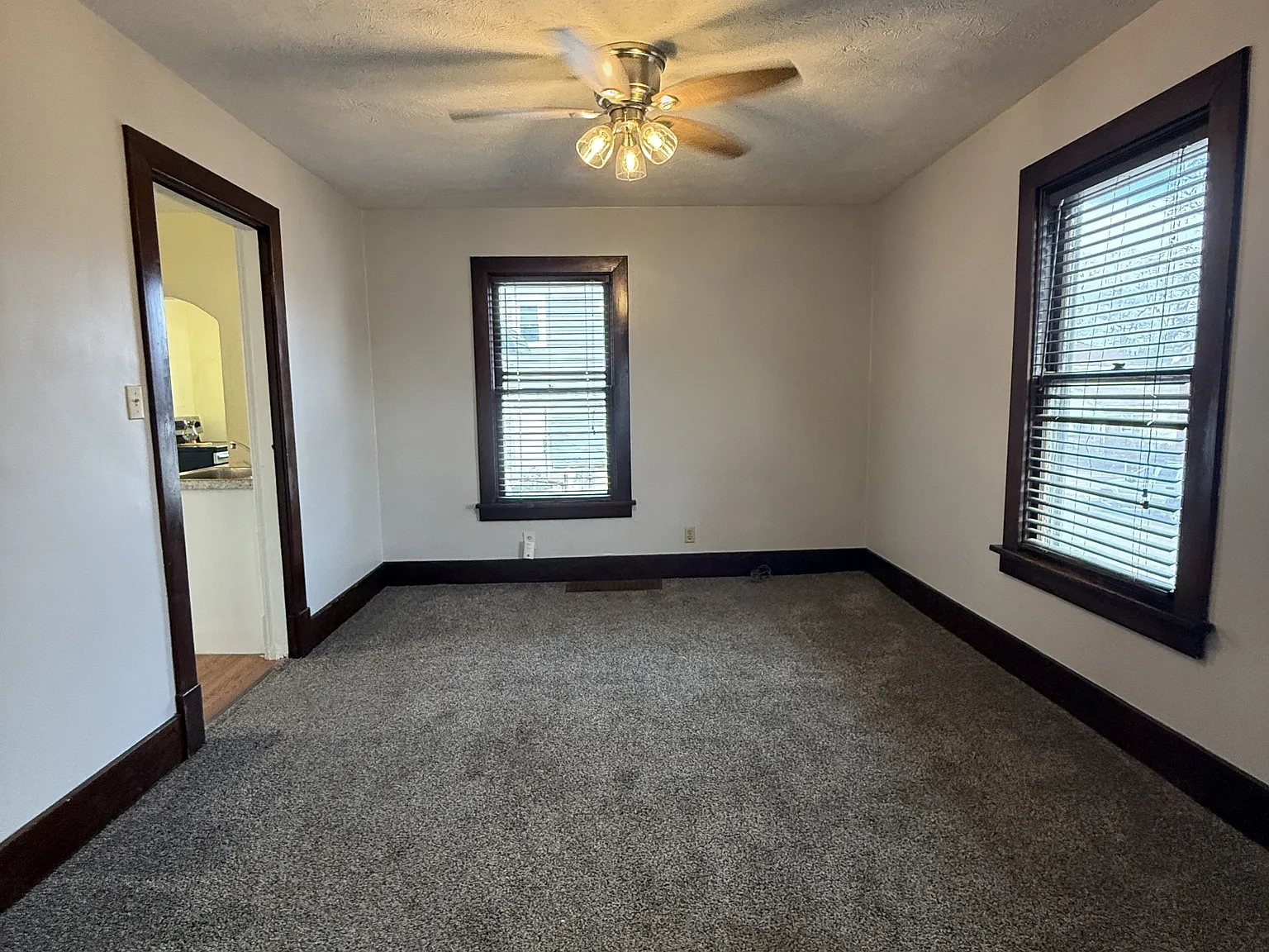 3221 Wayne Avenue - 1 — Photo 4