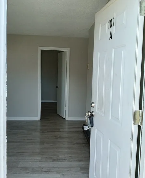 107 Old Hopkinsville Hwy #A — Photo 37