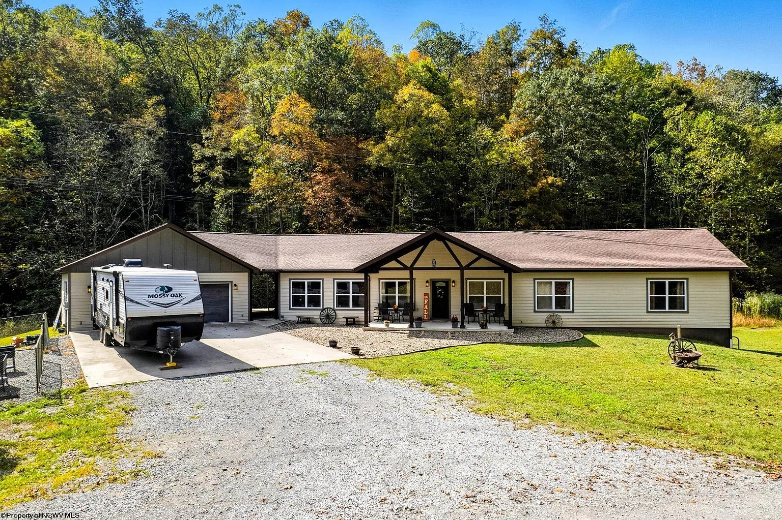 441 Aspin Rd photo 1