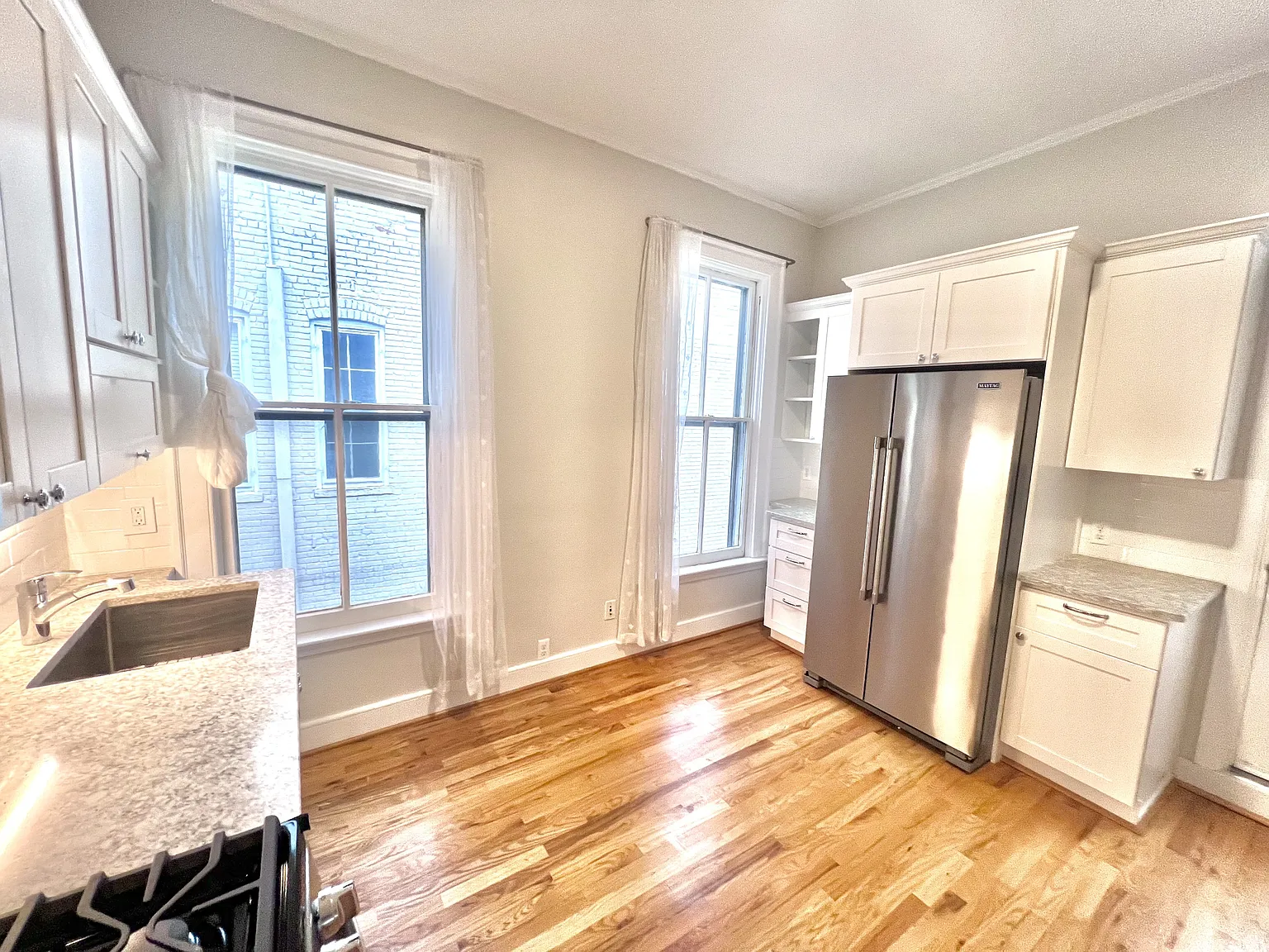 732 Yarmouth Street - B — Photo 3