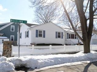 2 Woodlawn Ave, Peabody, MA 01960