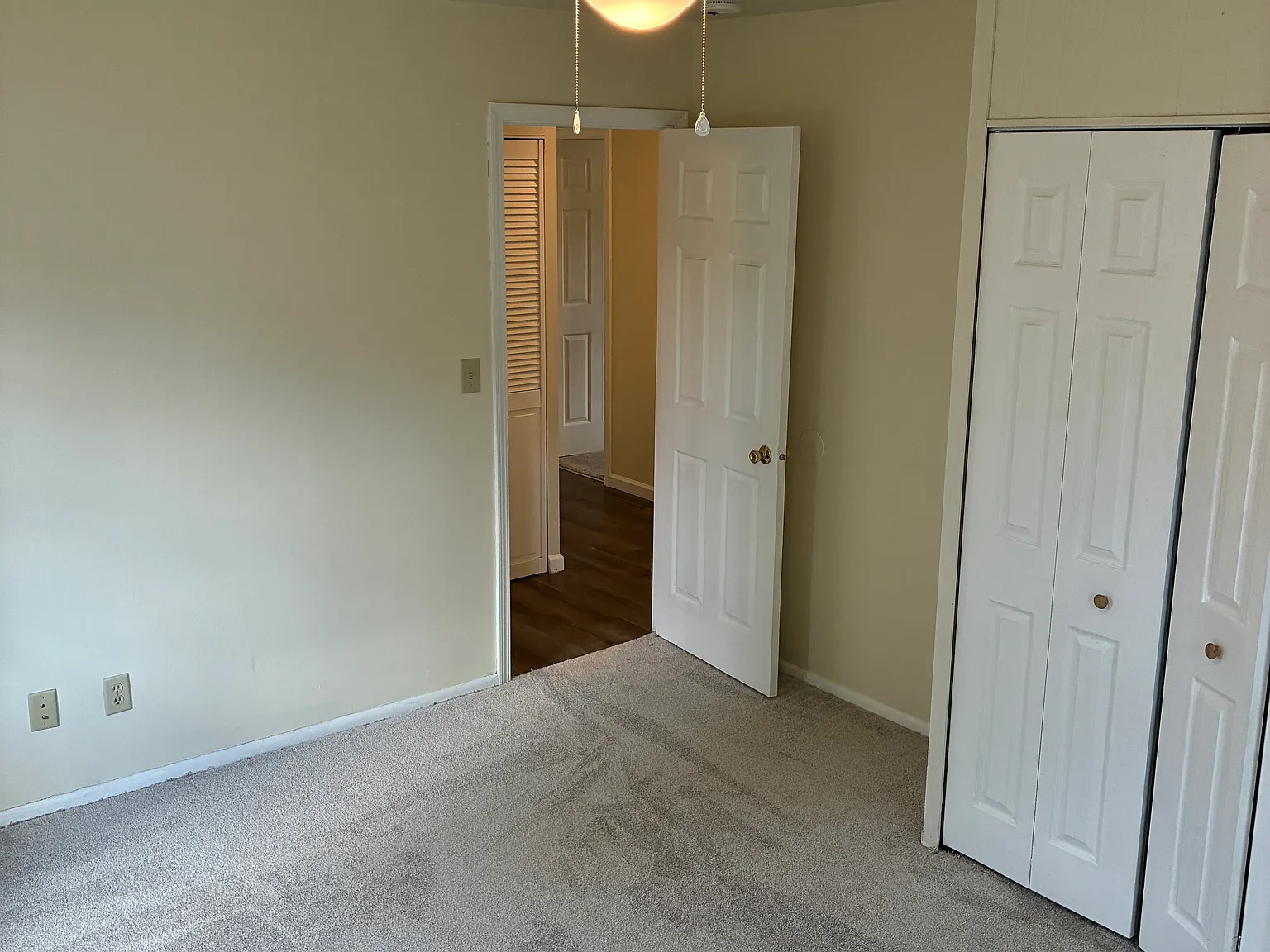 4 bed, 1073 sqft, $1,475 — Photo 4