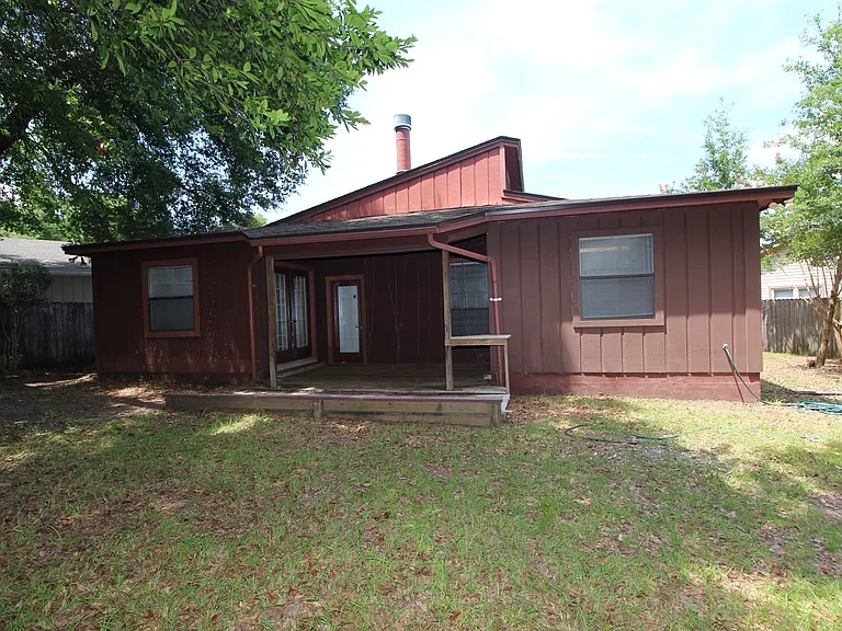 5250 Powrie Dr — Photo 5