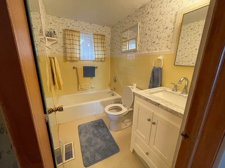 Main floor bathroom