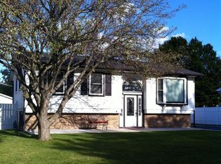 242 Cedarwood Ave, Bolingbrook, IL