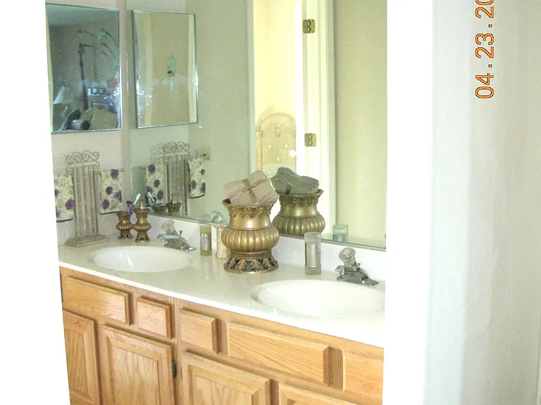 5811 Constitution Ave — Photo 8