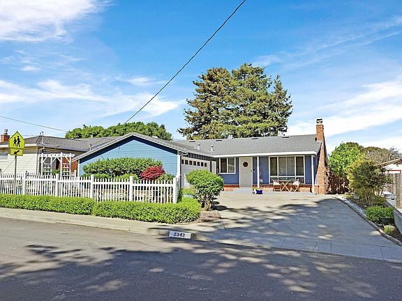 2nd image of 2343 Galway Rd