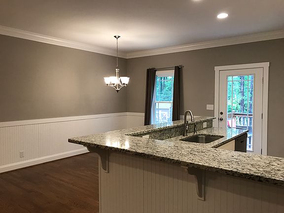 Kitchen & Dining Room