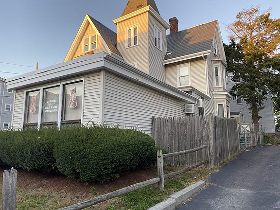 3rd image of 79 Bucknam St