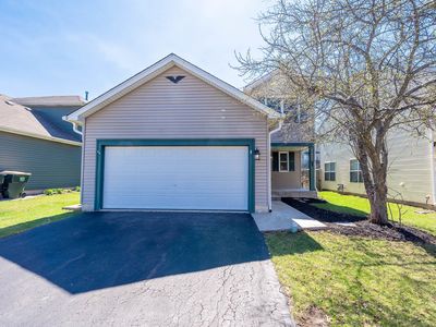 641 W Huron Hills Trl, Round Lake Heights, IL, 60073