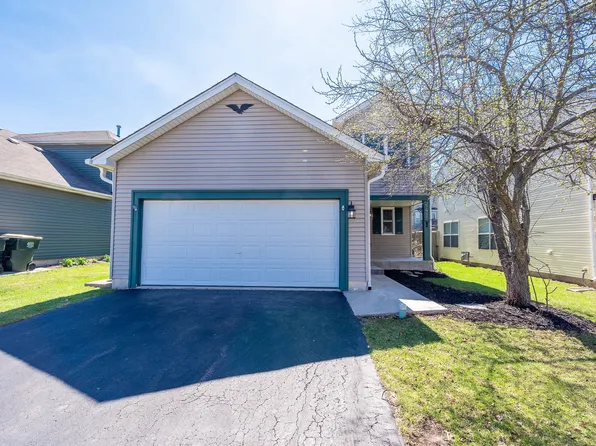 641 W Huron Hills Trl, Round Lake Heights, IL 60073