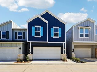 536 Morning Tide Ln, Kemah, TX 77565