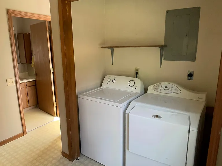 613 W Pleasant St #3 — Photo 9