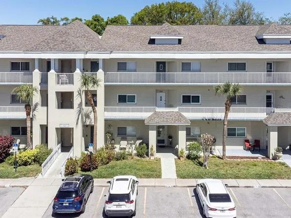 2210 Utopian Dr E APT 214, Clearwater, FL 33763