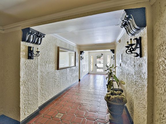 3rd image of 3366 Pierce St APT 303