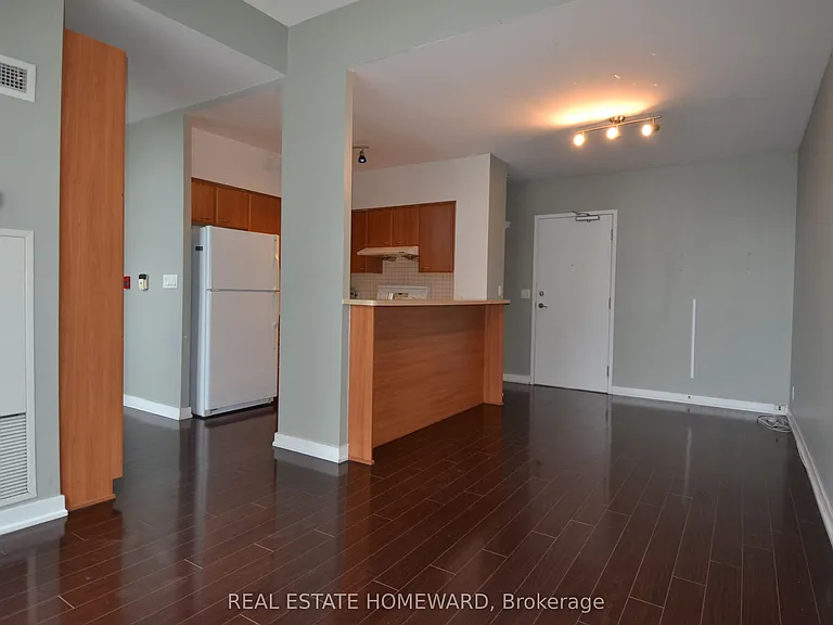 38 Lee Centre Dr #126 — Photo 4