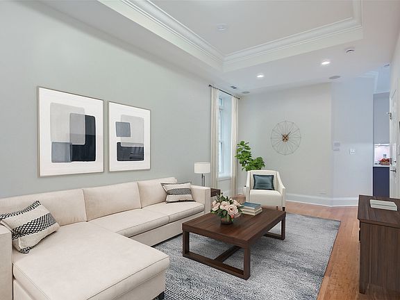 4th image of 1502 N Hudson Ave #2