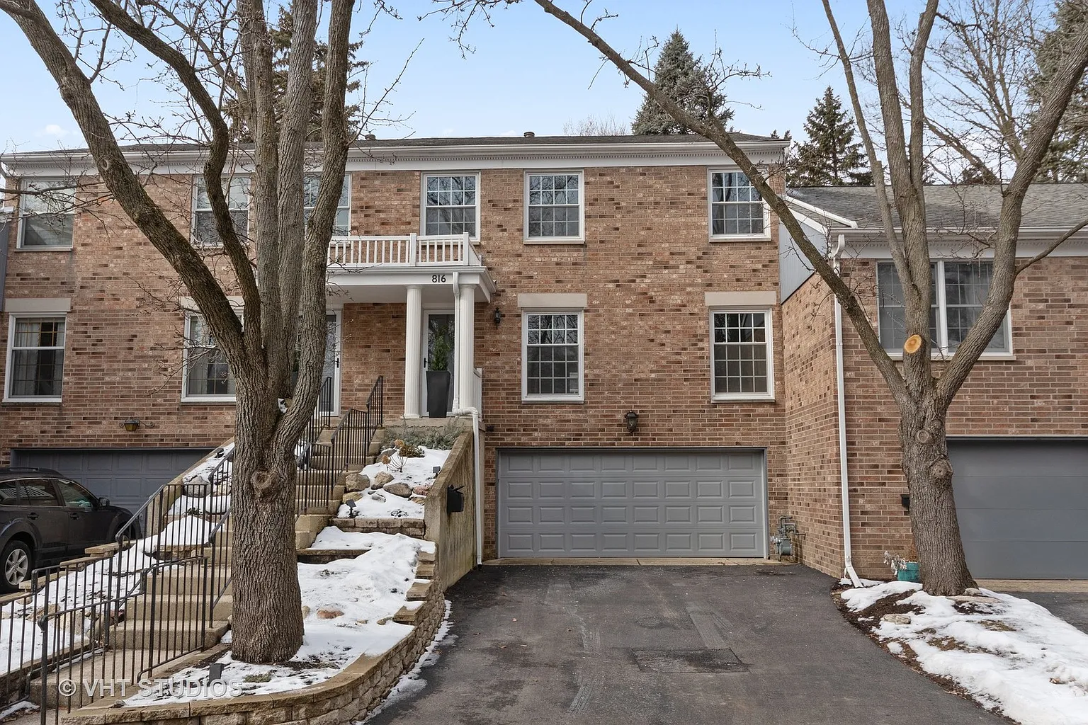 816 Evernia Ct photo 1