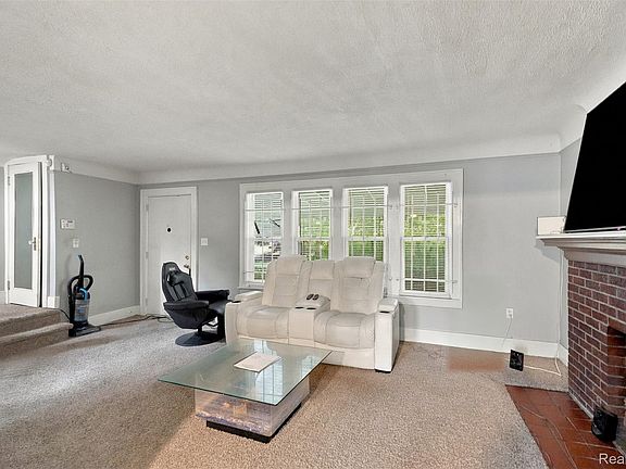 5th image of 13247 Stoepel St