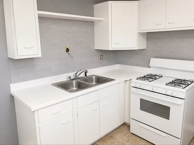 14643 Karlov Ave #B — Photo 2