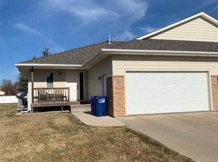 4900 S Kalen Pl, Sioux Falls, SD 57108