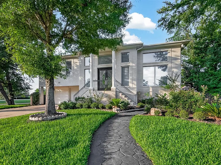 7203 Timberlake Dr — Photo 11
