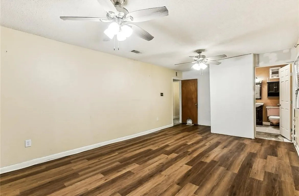 4 bed, 1927 sqft, $1,900 — Photo 4