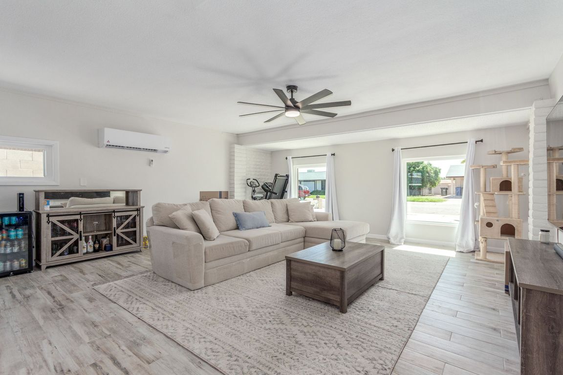 next background image