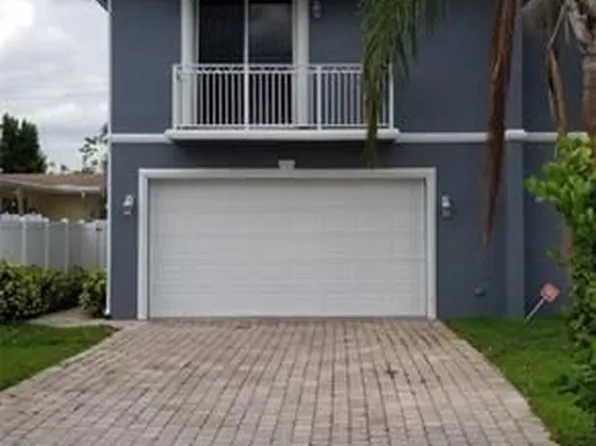 2005 NE 18th St, Fort Lauderdale, FL 33305